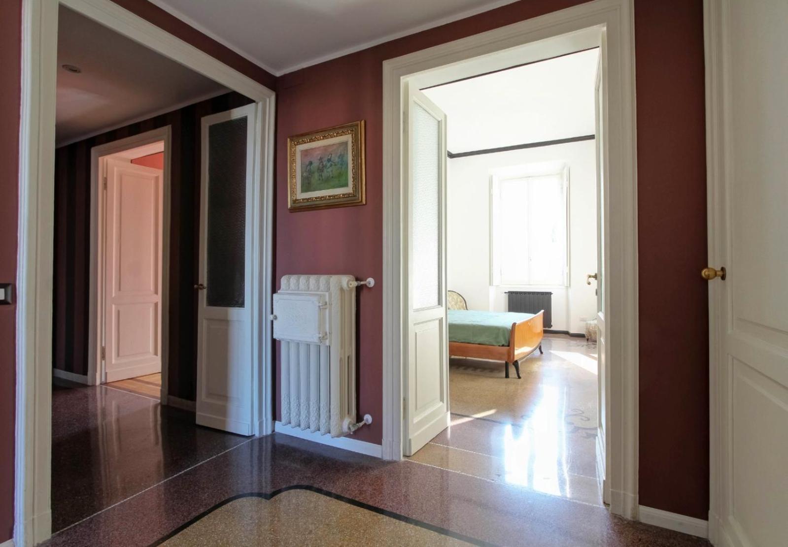 Tibullo ,classico Ed Elegante Apartamento *